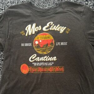 Star Wars- Mos Eisley Cantina Graphic T-Shirt- Large